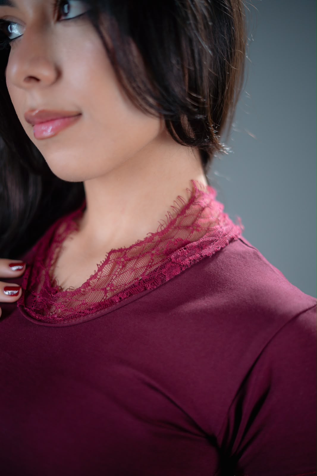 Veya Lace V-Neck Top