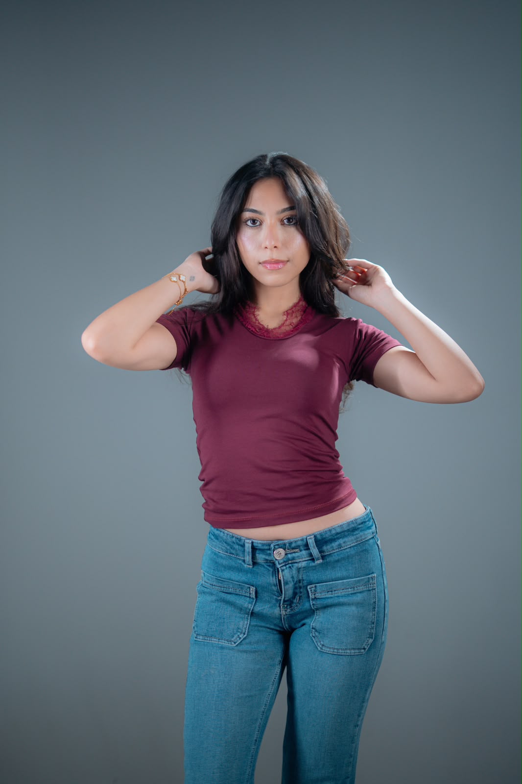 Veya Lace V-Neck Top